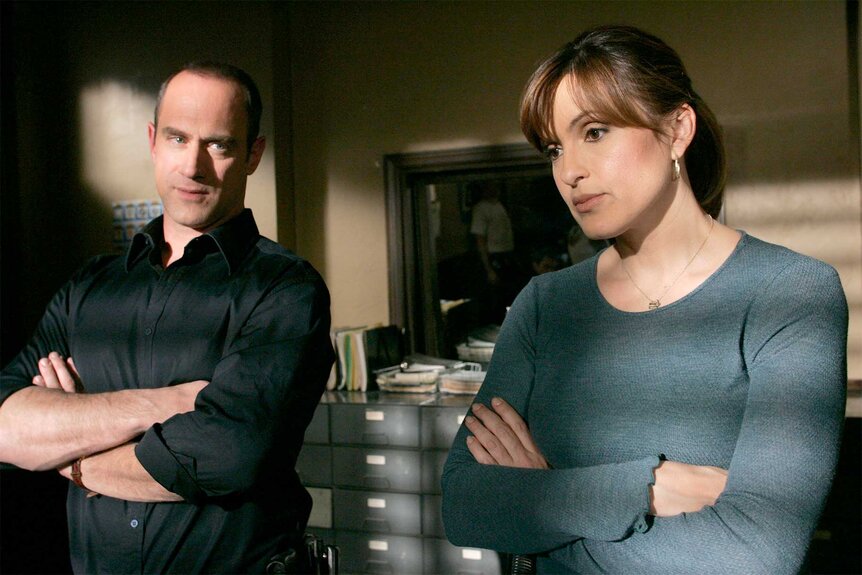 Olivia Benson and Elliot Stabler on Law And Order: SVU Episode 820