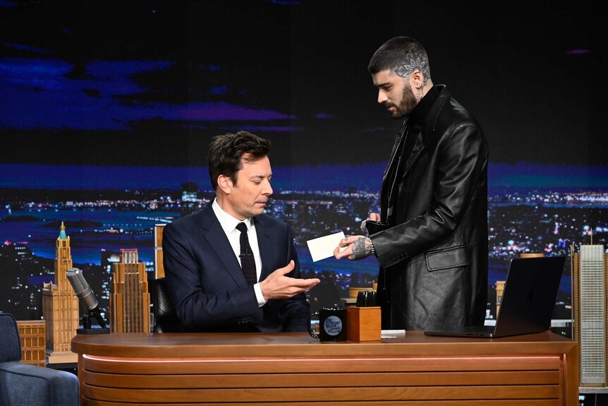 Zayn Malik on the tonight show starring jimmy fallon episode 1939