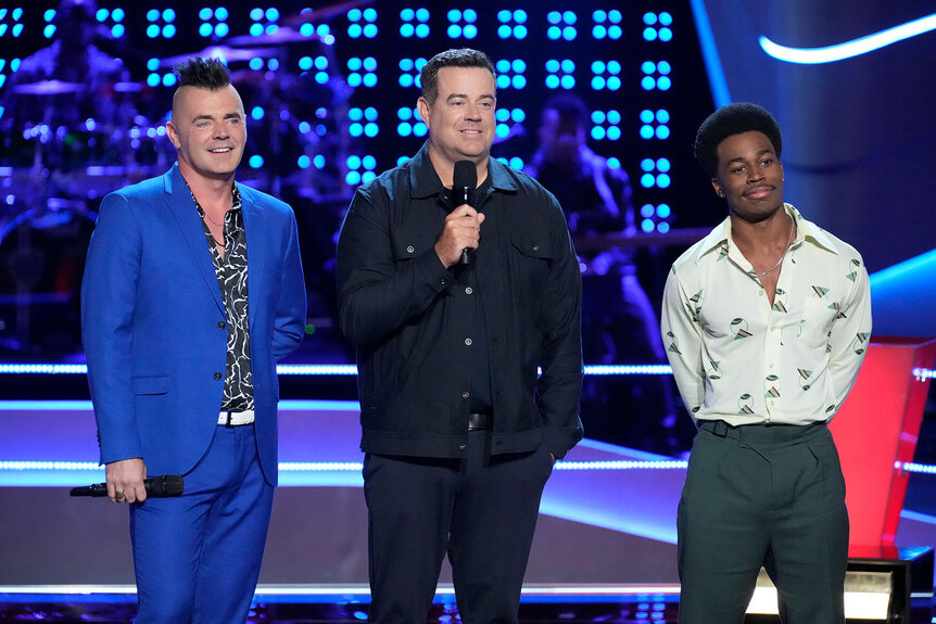 Bryan Olesen, Carson Daly, and Nathan Chester appear in Season 25 Episode 7 of The Voice