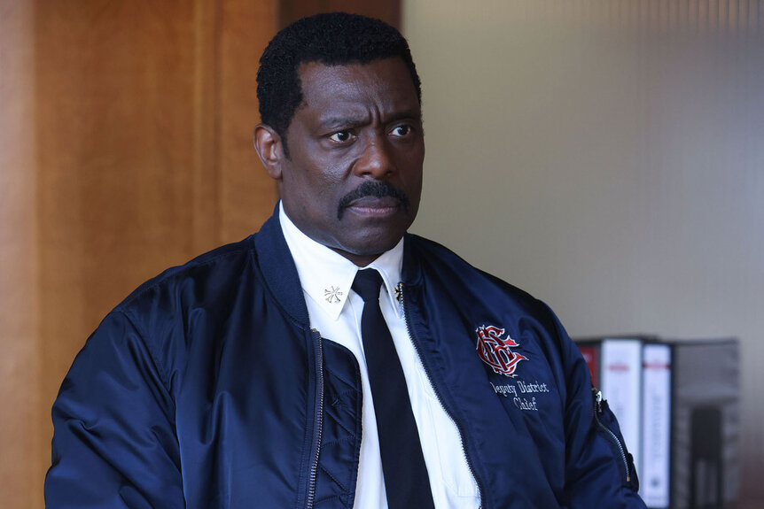 A closeup of Eamonn Walker as Chief Wallace Boden