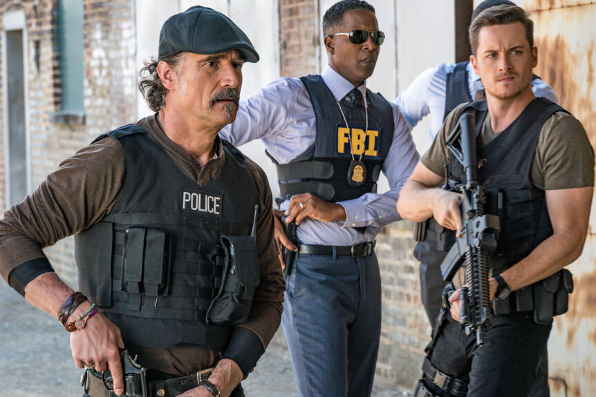 Alvin Olinsky, Agent Steve Burns, and Jay Halstead in a scene from Chicago P.D. Season 5 Episode 3.