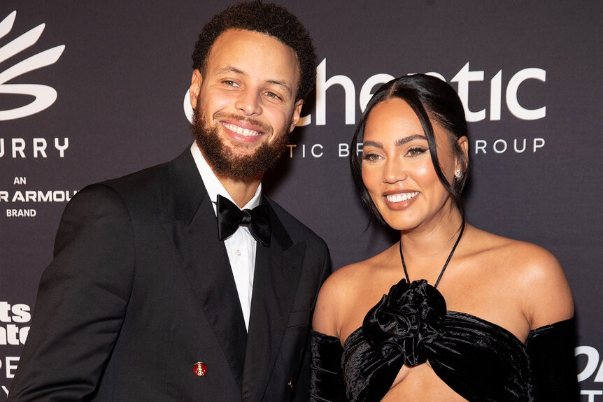 Steph and Ayesha Curry at the 2022 Sports Illustrated Sportsperson Of The Year Awards