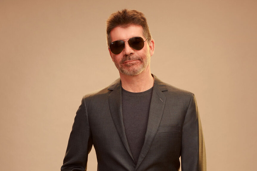 Simon Cowell poses in sunglasses for AGT Season 19