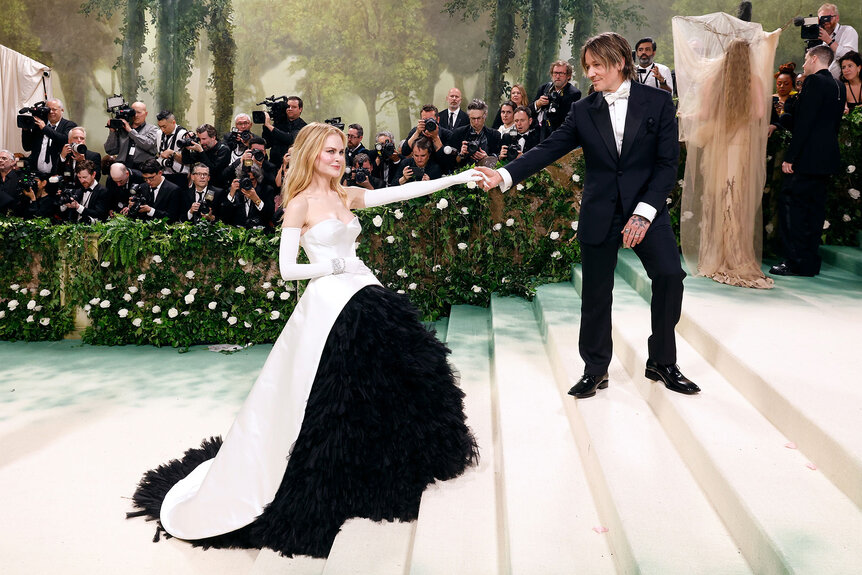 Nicole Kidman and Keith Urban on the carpet of the 2024 Met Gala