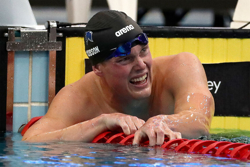 Luke Hobson swimming during the 2022 Freestyle during the Duel at the Sydney Olympic Park Aquatic Centre