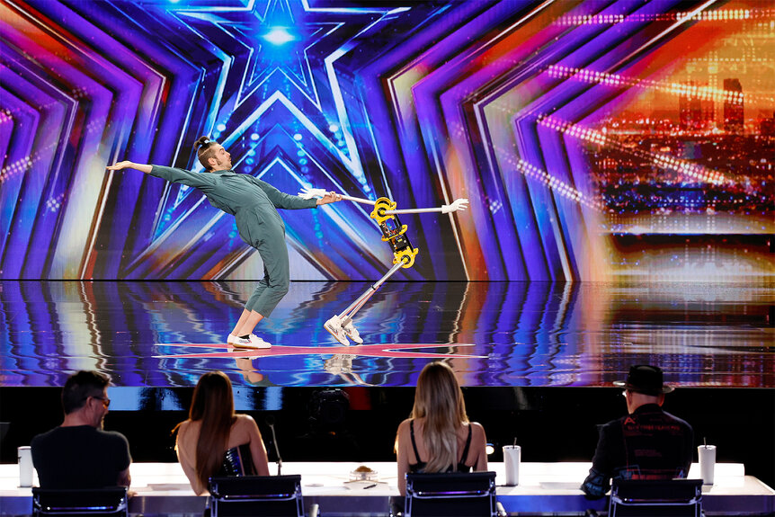 Daniel Simu performs on stage on AGT Episode 1904