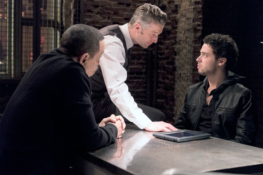 Sonny and Fin interrogate a suspect on Law And Order Svu Episode 1917