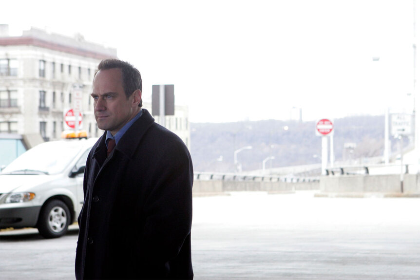 Christopher Meloni as Detective Elliot Stabler in Seaosn 7 Episode 19 of Law & Order: Special Victims Unit.