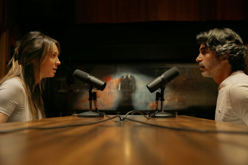 Ava (Kaley Cuoco) and Nathan (Chris Messina) appear in Season 2 Episode 8 of Based On A True Story.