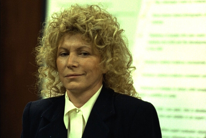 Leslie Abramson in the courtroom during the trial of the Menendez brothers in Los Angeles.