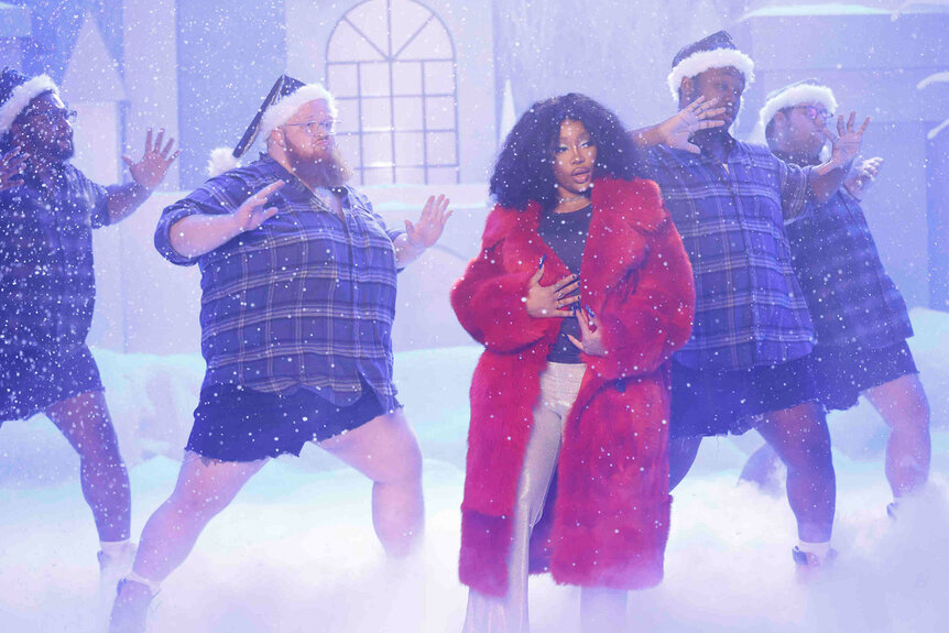 SZA dances during the “Big Boys” sketch on Saturday Night Live on December 3, 2022.