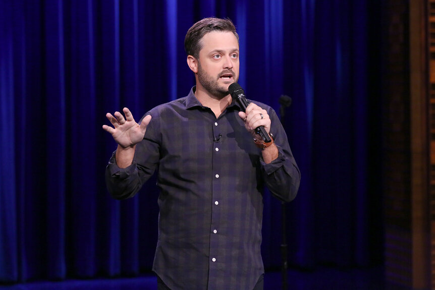 Nate Bargatze does standup on the tonight show starring jimmy fallon on November 2, 2016