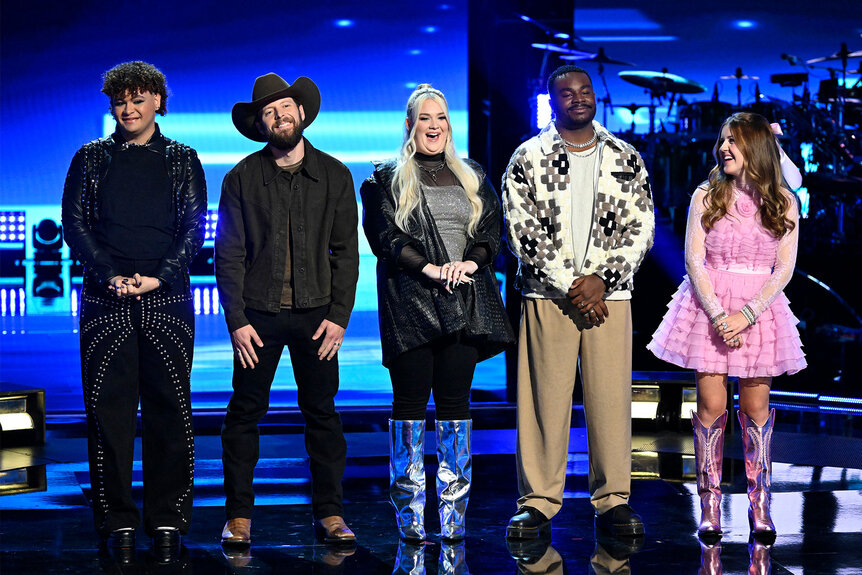 Jose Luis, Jake Tankersley, Gabrielle Zabosky, Jan Dan, and Sydney Sterlace onstage during Season 26 Episode 15 of The Voice.