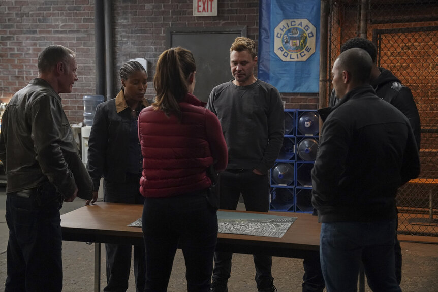 Kiana Cook (Toya Turner) and Officer Adam Ruzek (Patrick John Flueger) in Chicago P.D. Season 12, Episode 9.