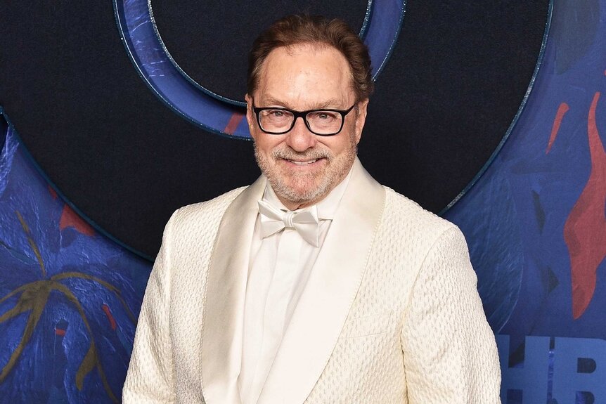 Stephen Root smiling at the HBO 2024 Emmy Reception on January 15, 2024.