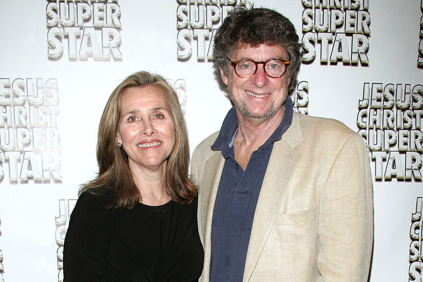 Meredith Viera and Richard Cohen smile together on the red carpet