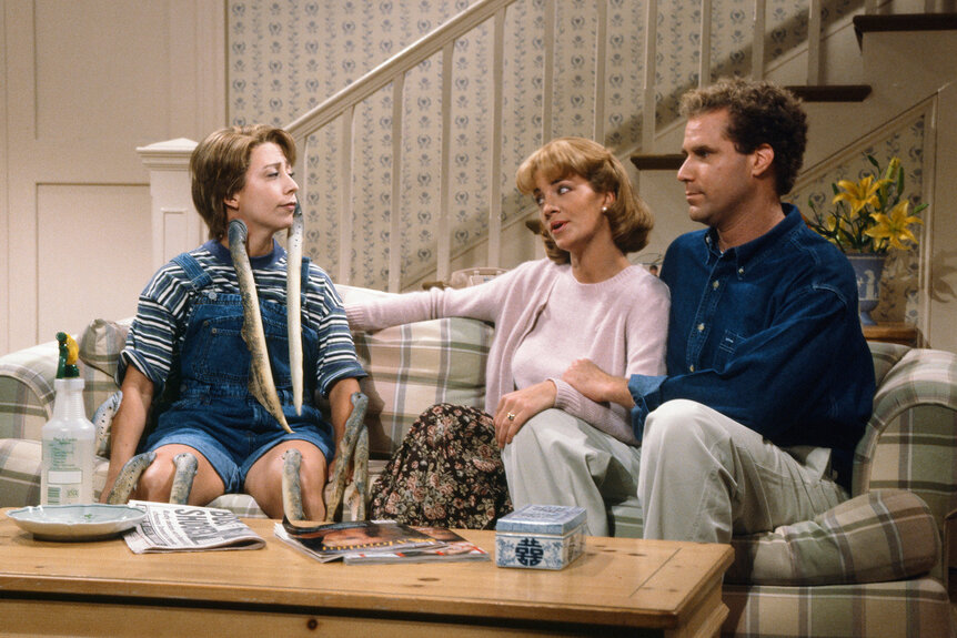 Cheri Oteri, Nancy Walls and Will Ferrell sit on a couch on Saturday Night Live Season 21